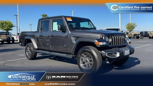 2024 Jeep Gladiator Sport S
