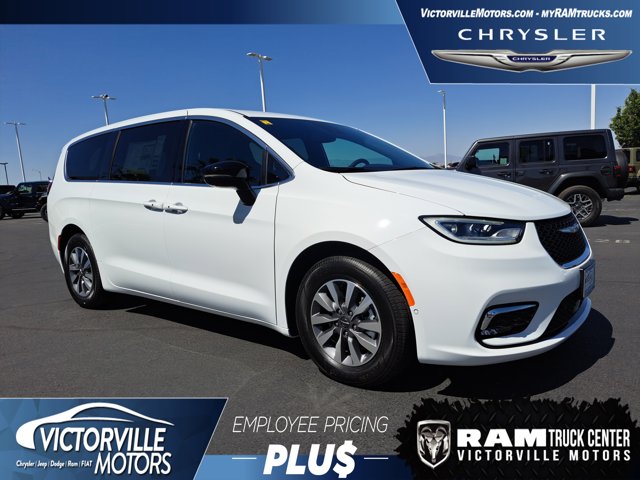 2025 Chrysler Pacifica Hybrid Select